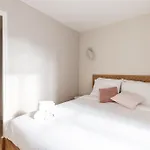 Take It Easy In This Stylish Architect Flat