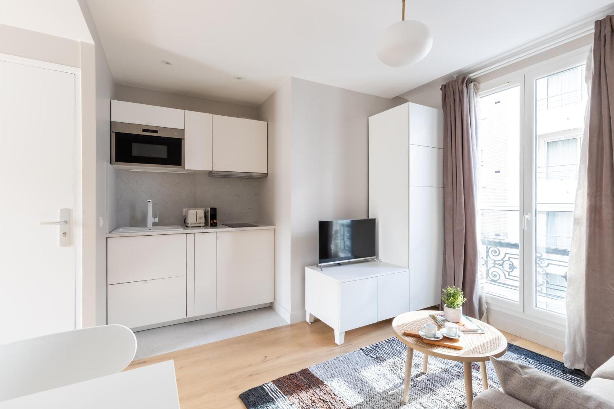 Take It Easy In Stylish Architect Flat