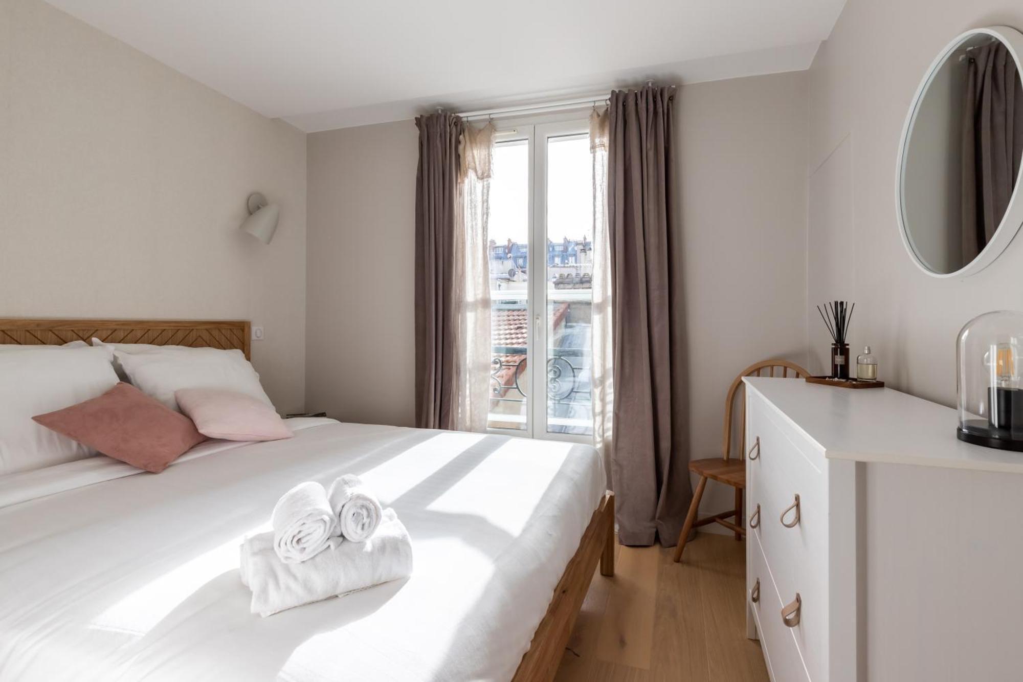 Take It Easy In Stylish Architect Flat Paris